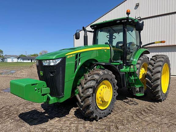 Image of John Deere 8235R Primary image