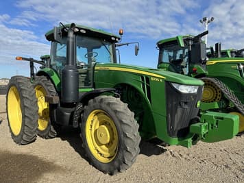 Main image John Deere 8235R