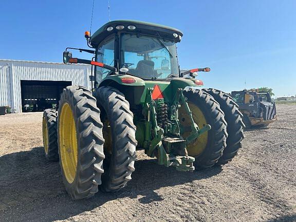 Image of John Deere 8235R Image 1