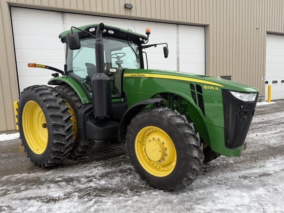 2013 John Deere 8235R Equipment Image0