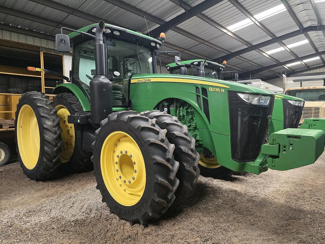 Image of John Deere 8235R Primary image
