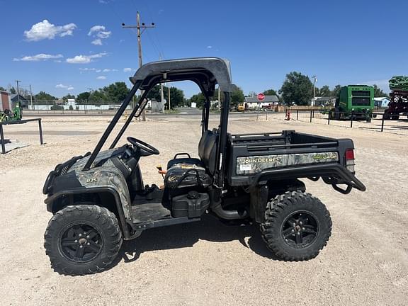 Image of John Deere Gator XUV 825i equipment image 1