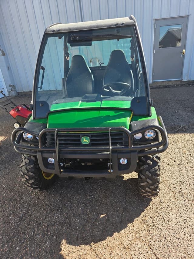 Image of John Deere Gator XUV 825i equipment image 1