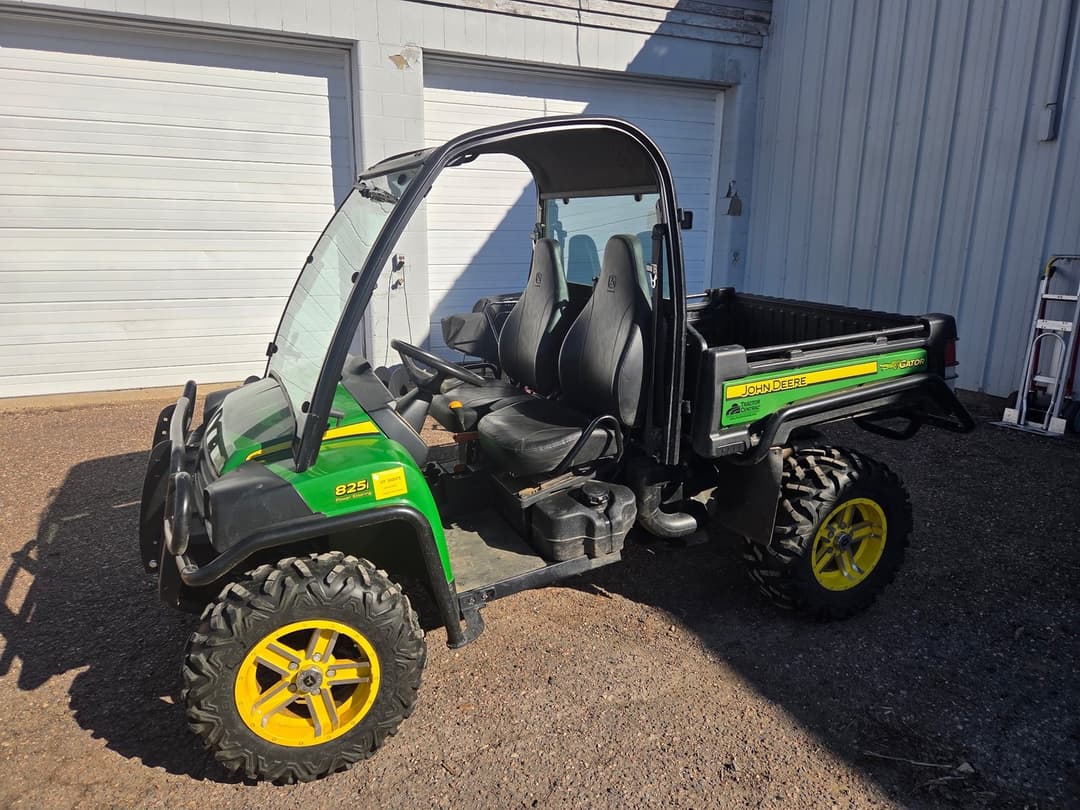 Image of John Deere Gator XUV 825i Primary image