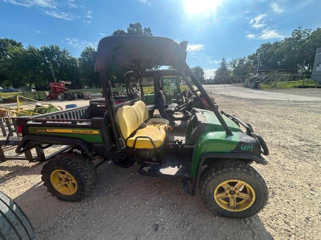 Image of John Deere Gator XUV 825i equipment image 1