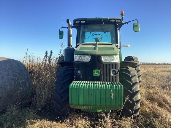 Image of John Deere 8285R equipment image 1