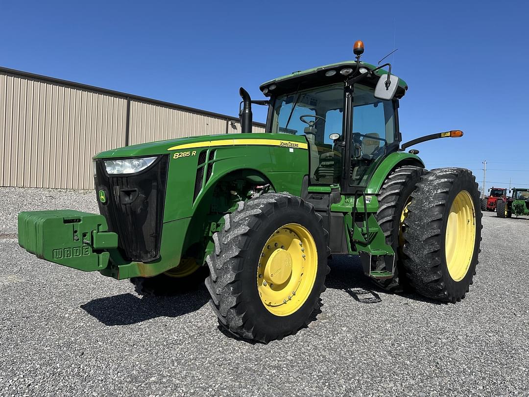 Image of John Deere 8285R Primary image