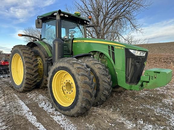 Image of John Deere 8285R Primary image