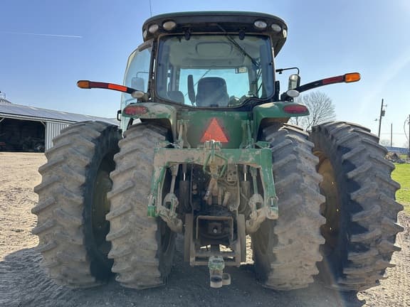 Image of John Deere 8285R equipment image 4