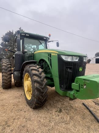 Image of John Deere 8285R Image 1
