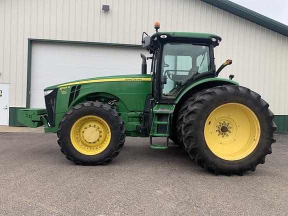 Image of John Deere 8285R equipment image 2