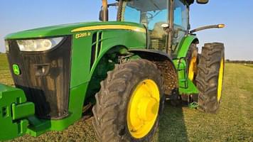 Main image John Deere 8285R