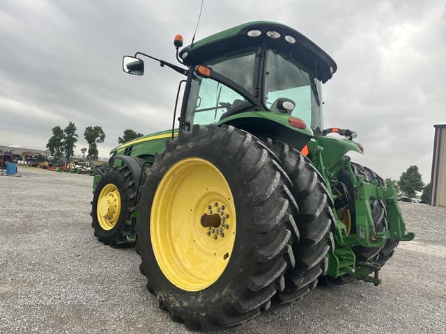 Image of John Deere 8285R equipment image 4