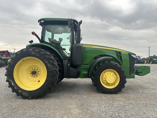 Image of John Deere 8285R equipment image 3