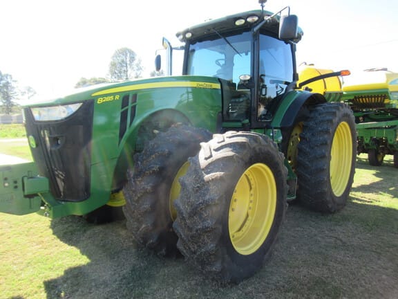 Main image John Deere 8285R