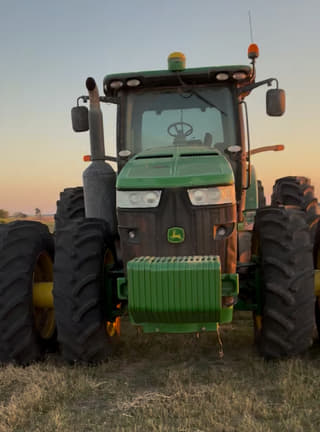 Image of John Deere 8285R equipment image 4