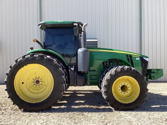 Image of John Deere 8285R equipment image 3