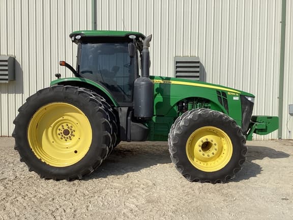 Image of John Deere 8285R equipment image 3