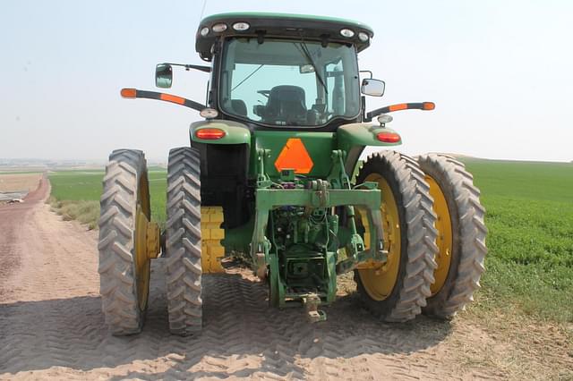 Image of John Deere 8285R equipment image 3