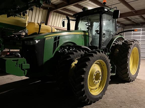 Image of John Deere 8285R Primary image