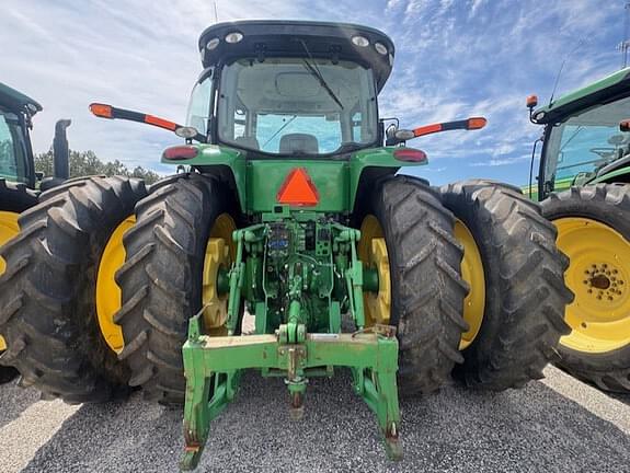 Image of John Deere 8285R equipment image 2