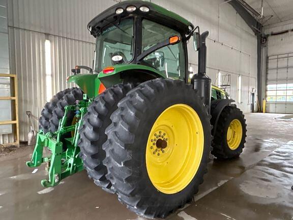 Image of John Deere 8285R equipment image 4