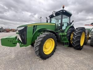 2013 John Deere 8285R Image