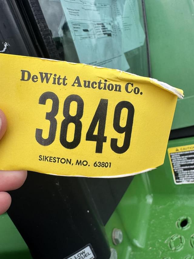 Image of John Deere 8285R equipment image 1