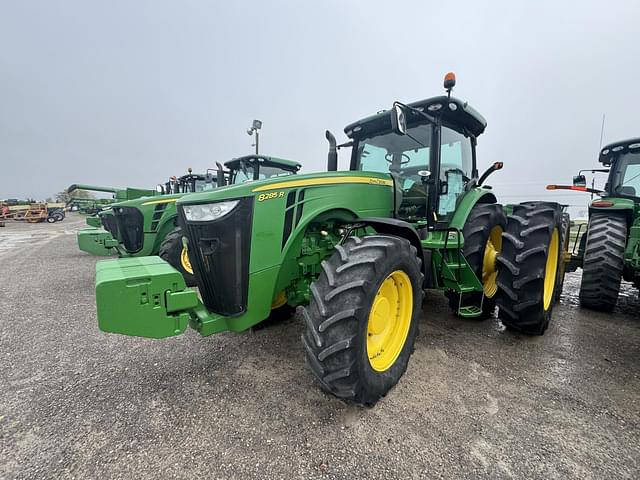 Image of John Deere 8285R equipment image 4