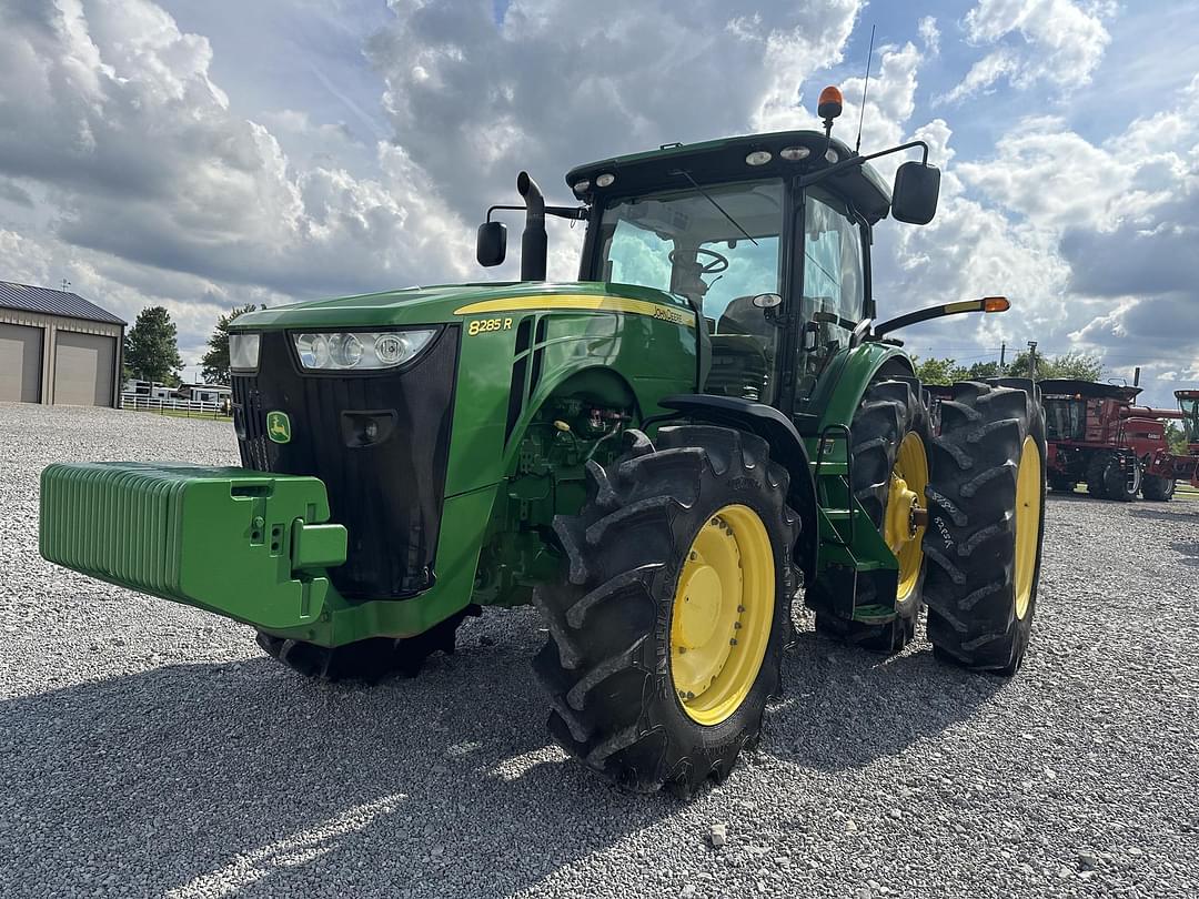 Image of John Deere 8285R Primary image