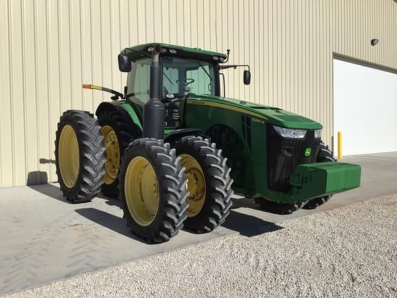 Image of John Deere 8285R equipment image 4