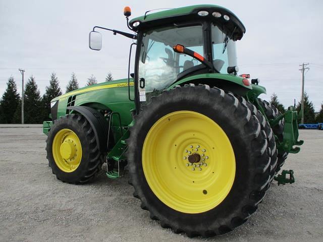 Image of John Deere 8285R equipment image 4