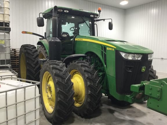 Image of John Deere 8285R equipment image 1