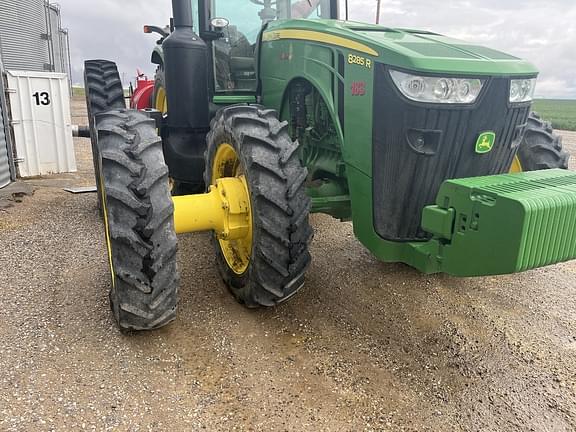 Image of John Deere 8285R equipment image 1