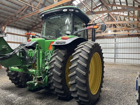 Image of John Deere 8285R equipment image 4
