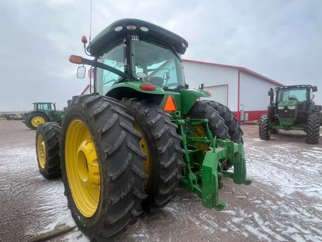 Image of John Deere 8285R equipment image 2