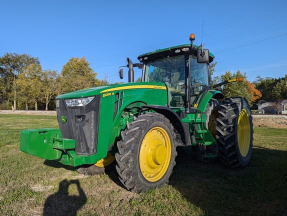 2013 John Deere 8285R Equipment Image0