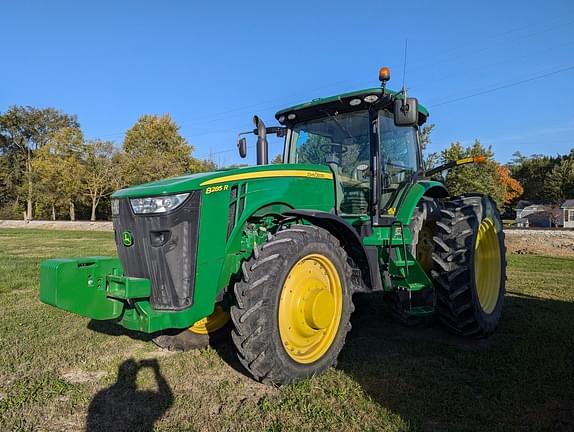 Image of John Deere 8285R Primary image