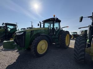 2013 John Deere 8285R Image