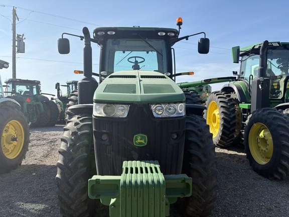 Image of John Deere 8285R equipment image 2