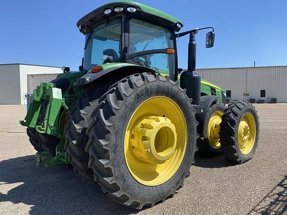 Image of John Deere 8285R equipment image 3