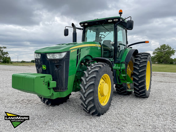 Main image John Deere 8285R