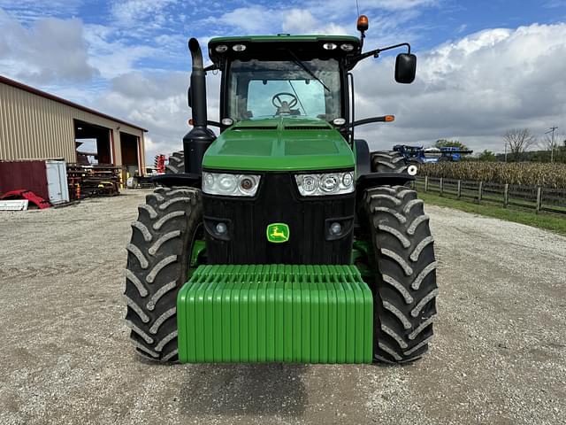 Image of John Deere 8285R equipment image 1