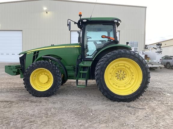 Image of John Deere 8285R equipment image 1