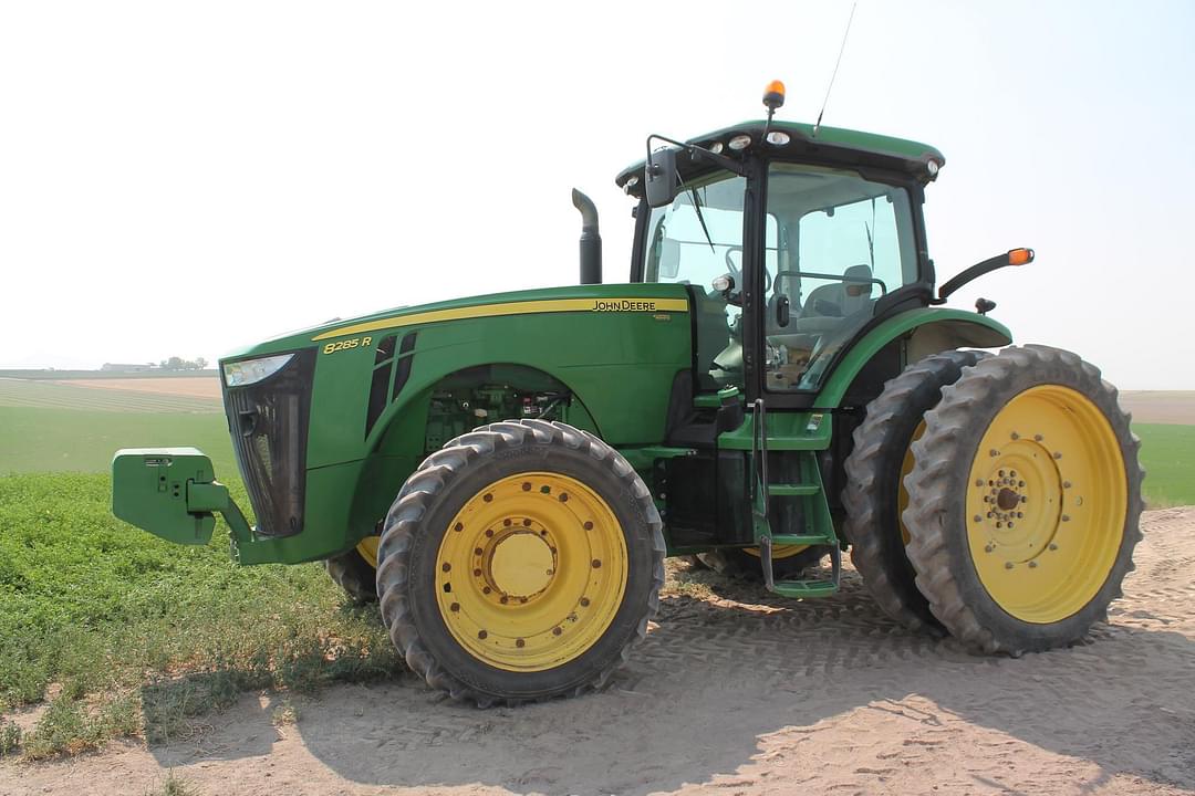 Image of John Deere 8285R Primary image