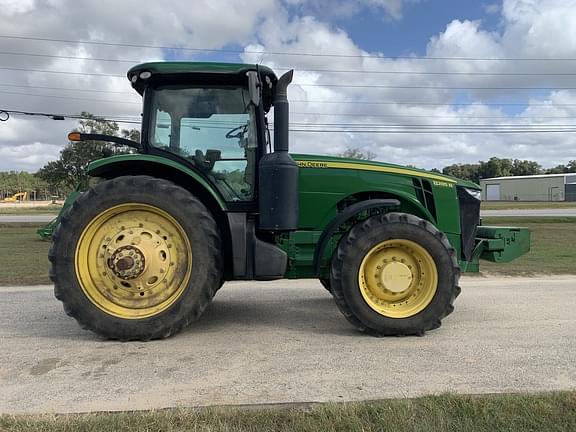 Image of John Deere 8285R equipment image 3