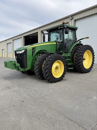 2013 John Deere 8285R Equipment Image0