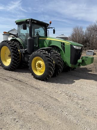 Image of John Deere 8285R Primary image