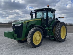 2013 John Deere 8285R Image