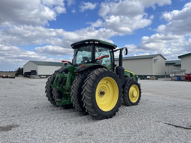 Image of John Deere 8285R equipment image 4
